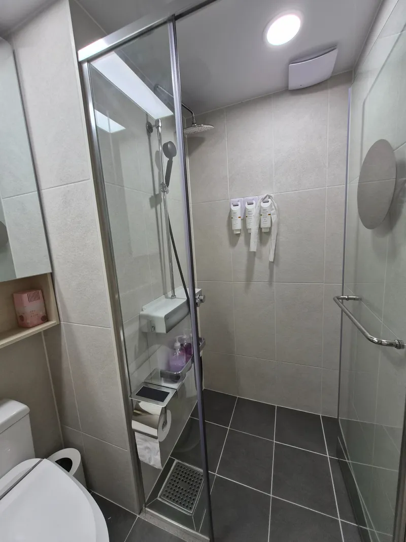 [Yangyang] E7-9 Front ocean view, bed sunrise, full option, high floor, quiet healing accommodation. Netflix provided 10