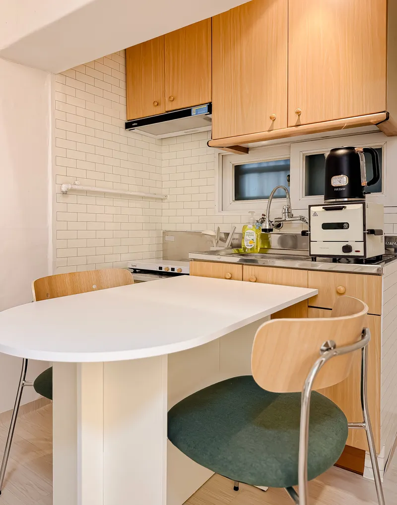 [Gangnam, Seoul] 6-minute walk from Seolleung Station, 3-minute walk from Daechi Academy Street 15