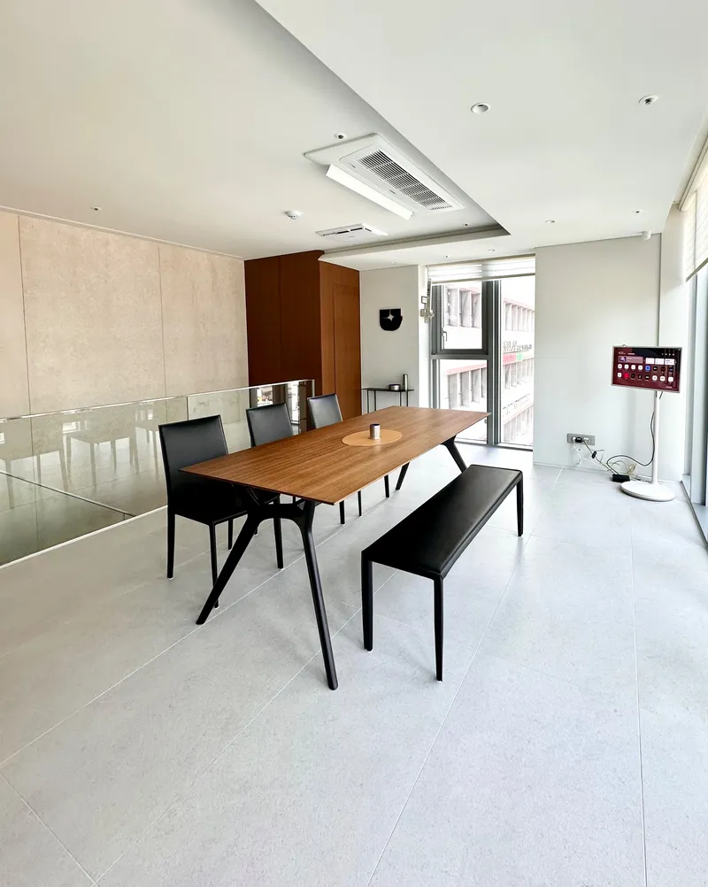 [Gangnam, Seoul] Cheongdam intersection luxury officetel duplex 24 pyeong 8