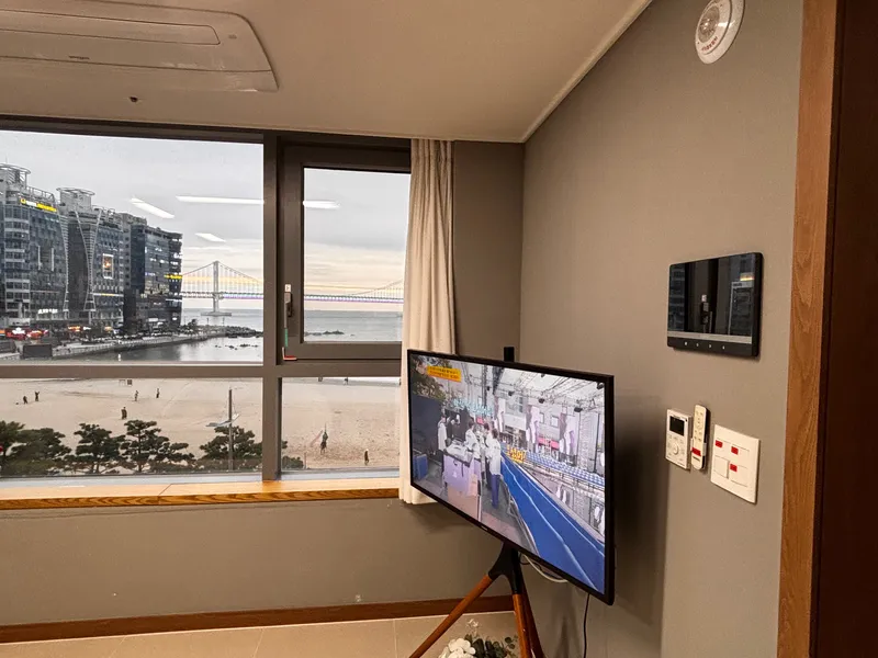 [Suyeong, Busan] Drone Show, Panoramic Ocean View, Two-Room Apartment, Free Parking, Review Check 18