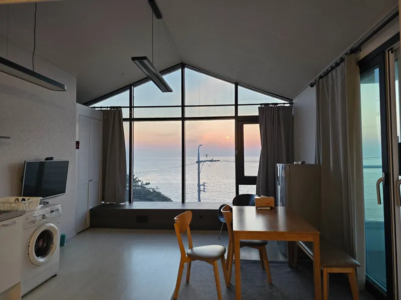 [Aewol, Jeju] Ocean view/Modern style separate two-room, terrace whirlpool spa. 3rd floor, E type 14