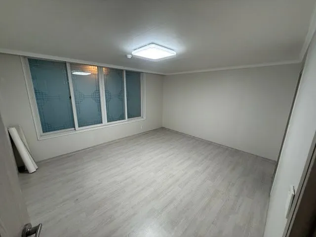 [Changwon][Changwon-si, Gyeongnam] #Jinhae New Port #3 Room #Apartment Only #Parking #Quiet 35