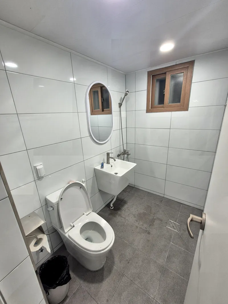 [Pohang] Large room 2 / Large living room / Kitchen / Parking D12 10