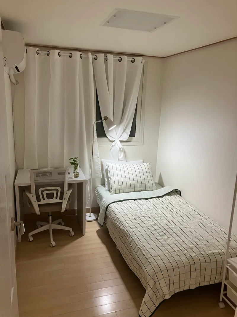 [Dongjak, Seoul] 3-room modern hanok-style apartment 3 minutes from the main gate of Jungang University in Heukseok-dong 2