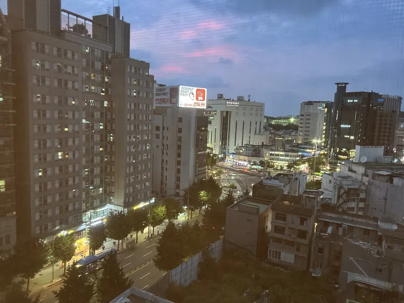 [서울 마포] 신촌역1분 넓은 감성숙소 세브란스병원이용 고층시티뷰 13