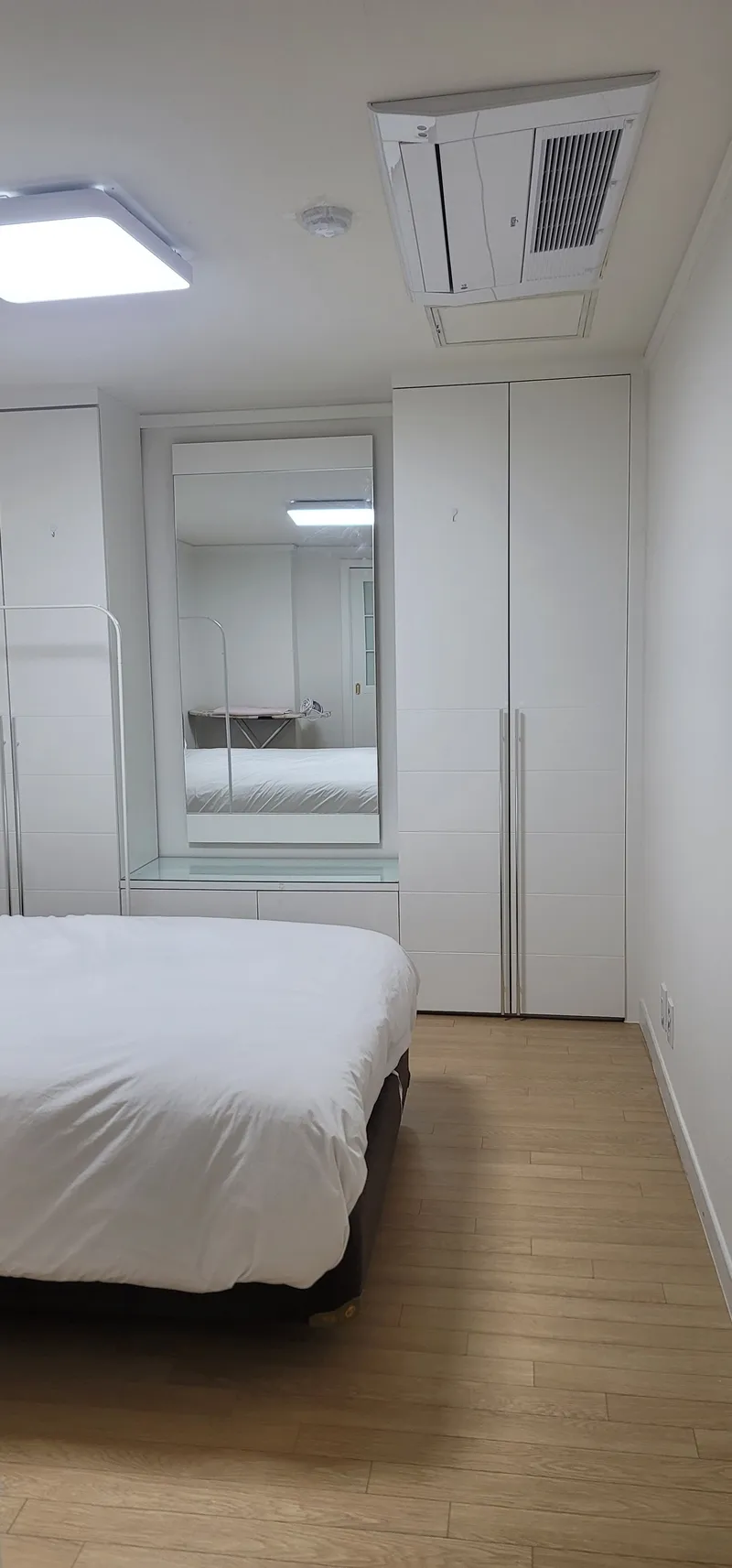 [Seocho, Seoul] 3 min walk from Gangnam Station, 2-room, pet-friendly, Samsung Town View 6