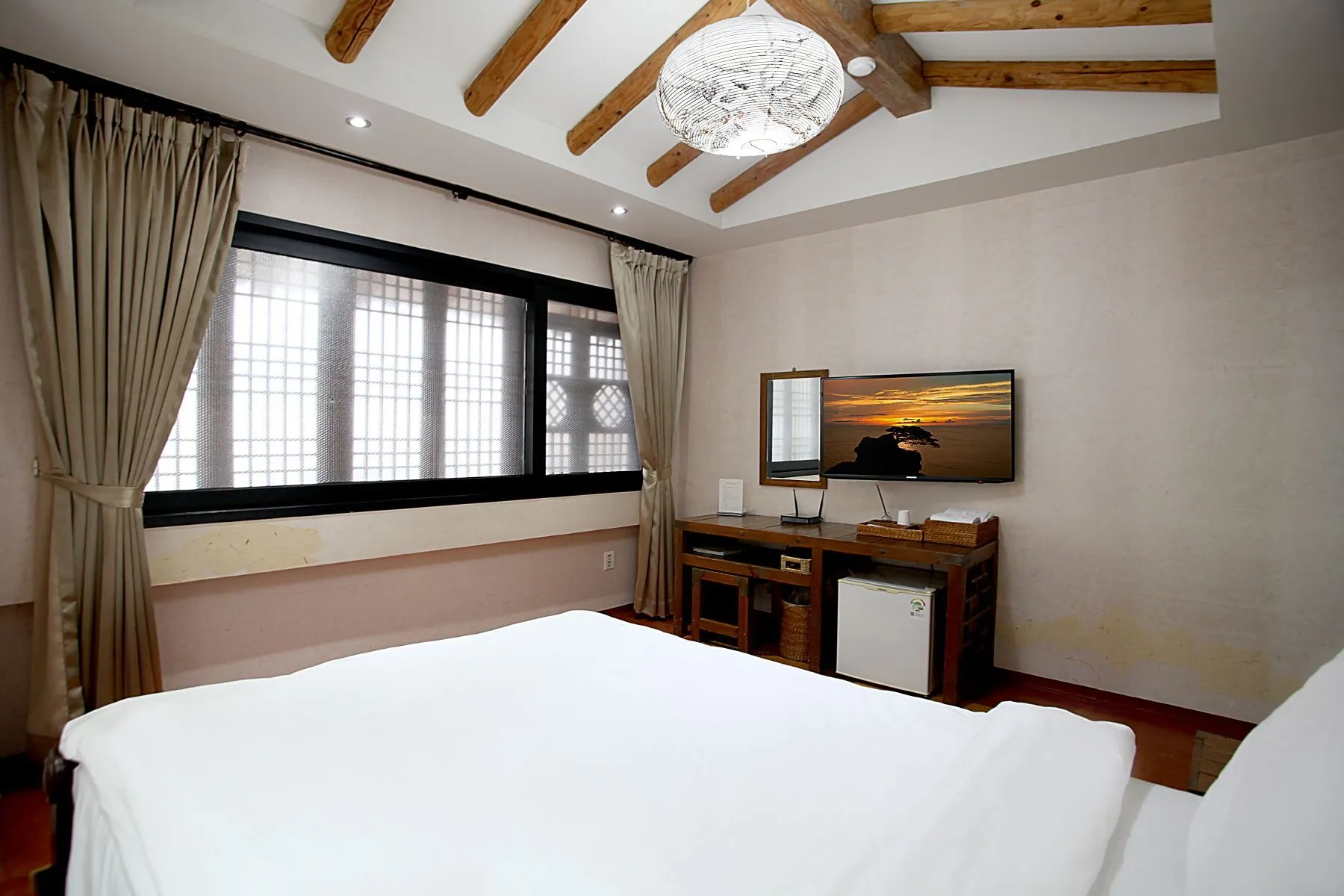 Jungang-dong Traditional Ondol Hotel