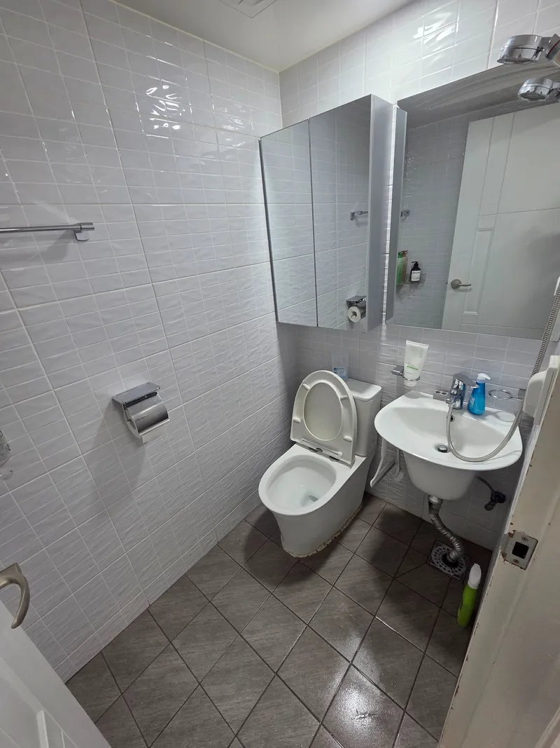 [Seo-gu, Daejeon] Spacious duplex 3 minutes from Gapcheon Station #Wolpyeong-dong #FreeNetflix 9