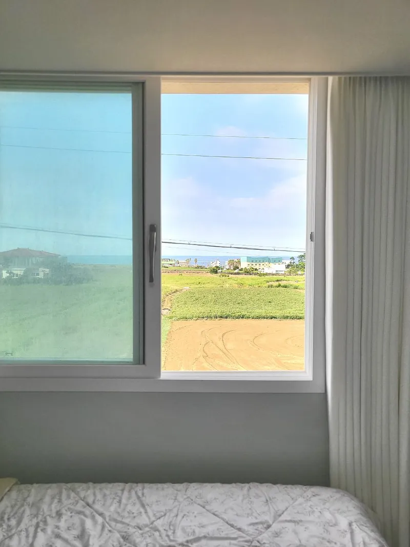 [Aewol, Jeju] A detached townhouse with a jacuzzi overlooking the nearby sea, coastal road 1 16