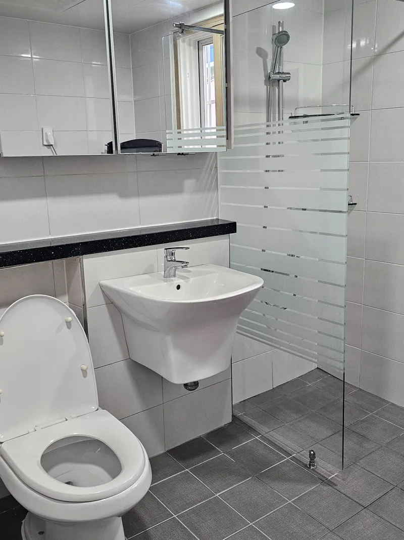 [Suyeong, Busan] 6 minutes from Gwangalli Station / 5 minutes from the beach / 6-person two-bedroom / 2nd floor, spacious yard 16