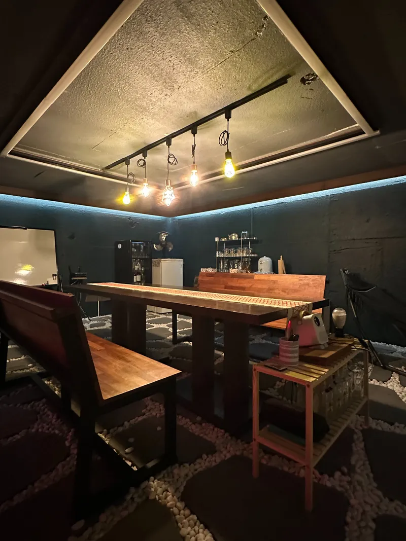 [Hallim, Jeju] Pet-friendly western-facing emotional lodging, private bunker for families 65