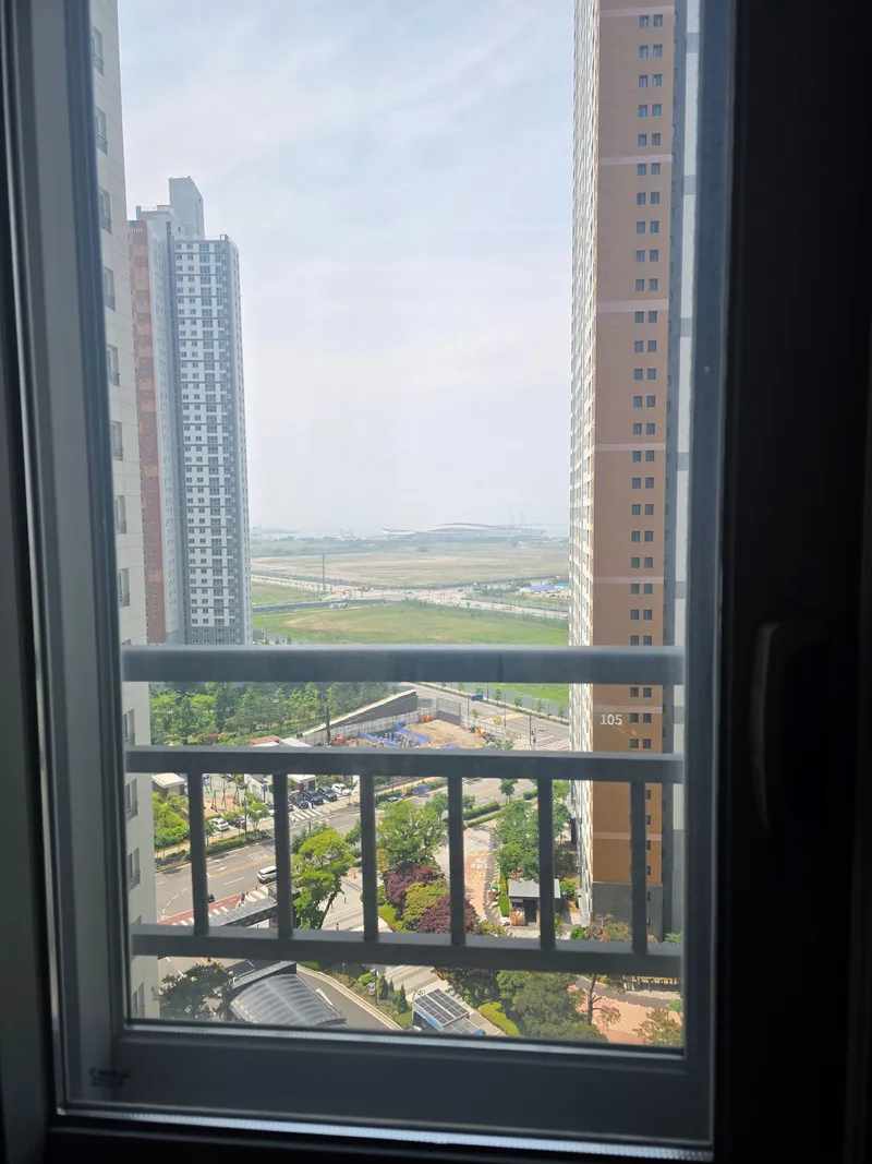 [Yeonsu, Incheon] 10-person ocean view full air conditioning 35 pyeong newly built 4-room apt 21