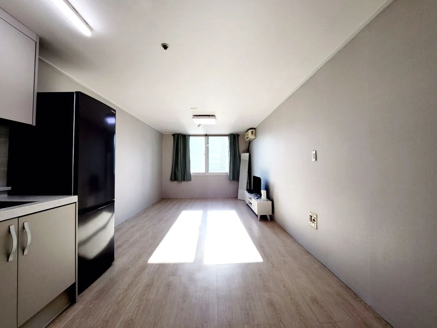 Officetel Studio in Gyeonggi — 26m², sleeps 2, 1 bath