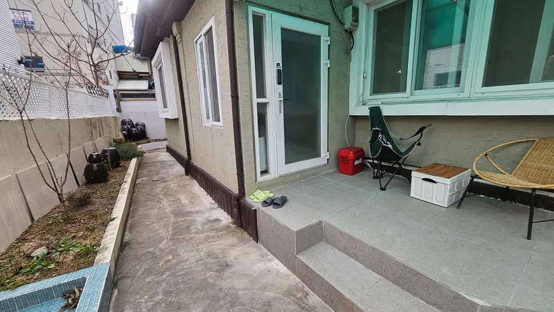 [Busanjin, Busan] 10-minute walk from Gaegeum Subway Station, 3-minute walk from Singaegeum Bus Stop 32