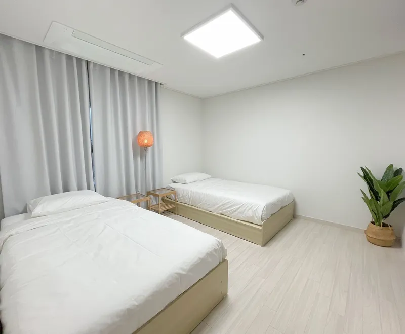 [충남 천안] 숲세권 3룸 아파트(6인 가능)-침실3,욕실2 2