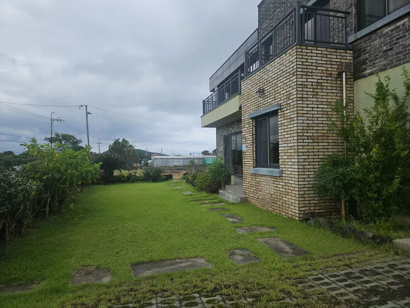 [Aewol, Jeju] Ocean view, Hallasan Mountain view, 2-room 1st floor bus stop 12