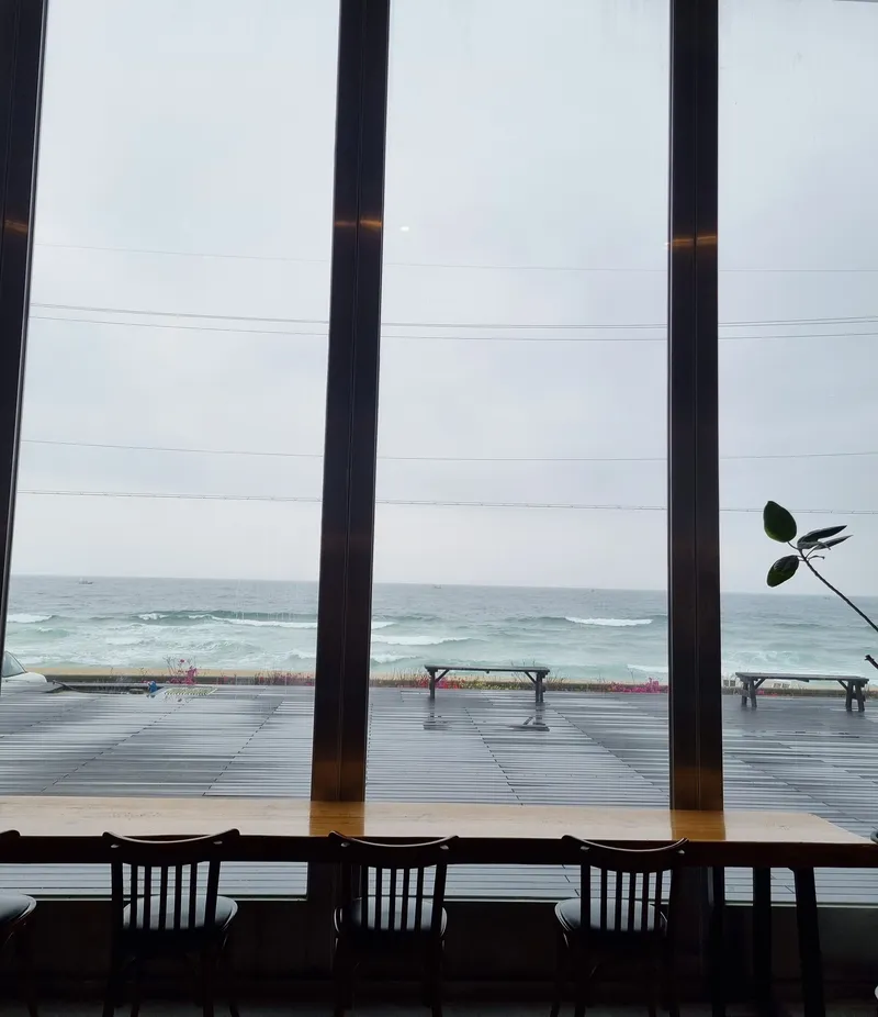 [Gangneung] New Ocean View Apartment, 34 Pyeong, Fully Furnished Three-Room, 8th Floor / 5-Minute Walk to the Sea 31