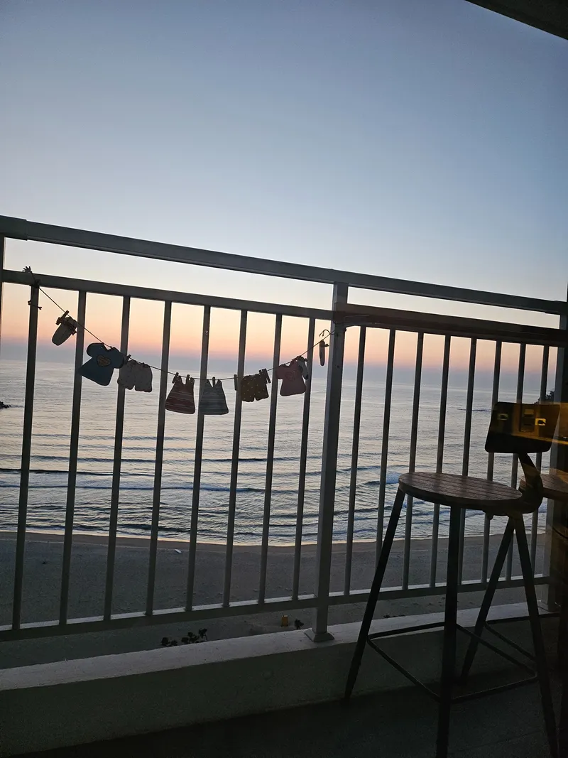 [Yangyang] Front ocean view, 4 people, bed sunrise view, spacious terrace, full options, OTT available 38