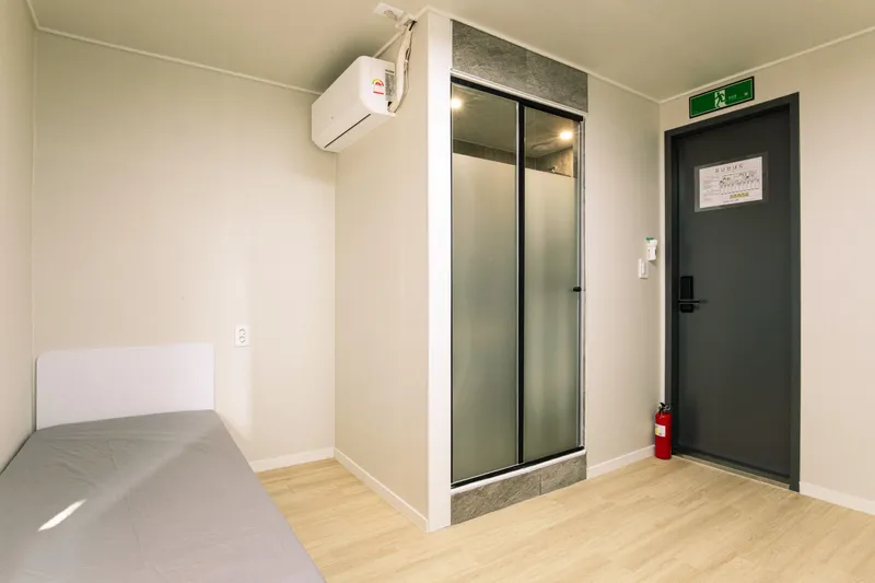 [Jongno, Seoul] Daehakro Deluxe Room 412 1 minute walk from Hyehwa Station Seoul National University Sungkyunkwan Shuttle 4
