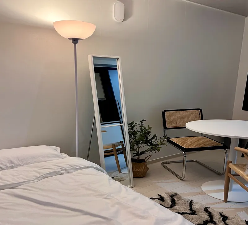 [Jung-gu, Daegu] 1 minute from Dongseong-ro/Full option/One room/Safe space/Netflix/Residence 25