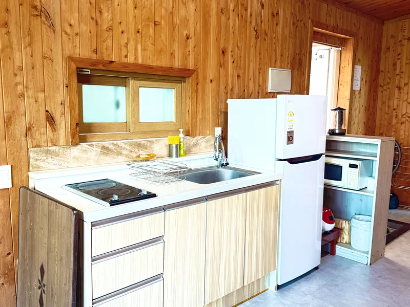 [Namwon, Seogwipo] Saraoreum 202, a convenient accommodation with a view of the ocean 9