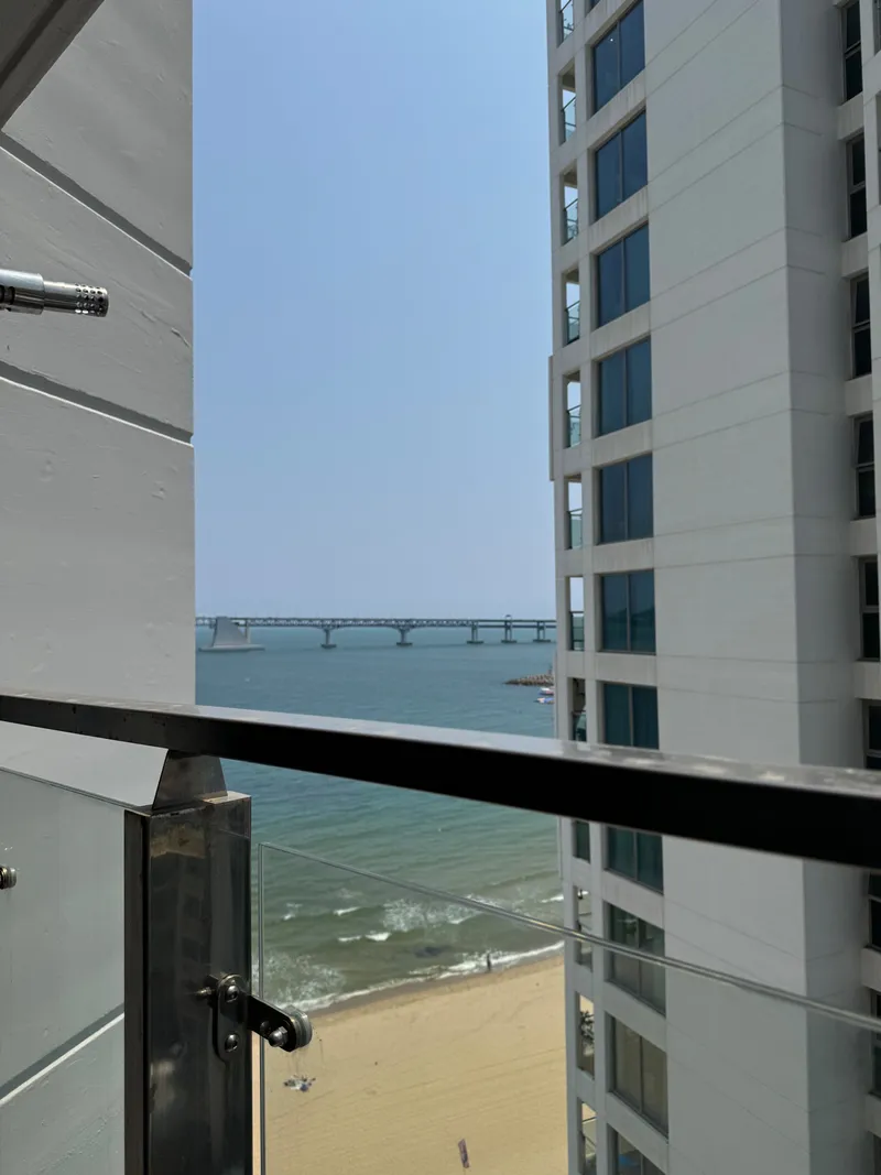 [부산 수영] 광안리 해변 바로 앞 무료 주차 오피스텔 12층 17