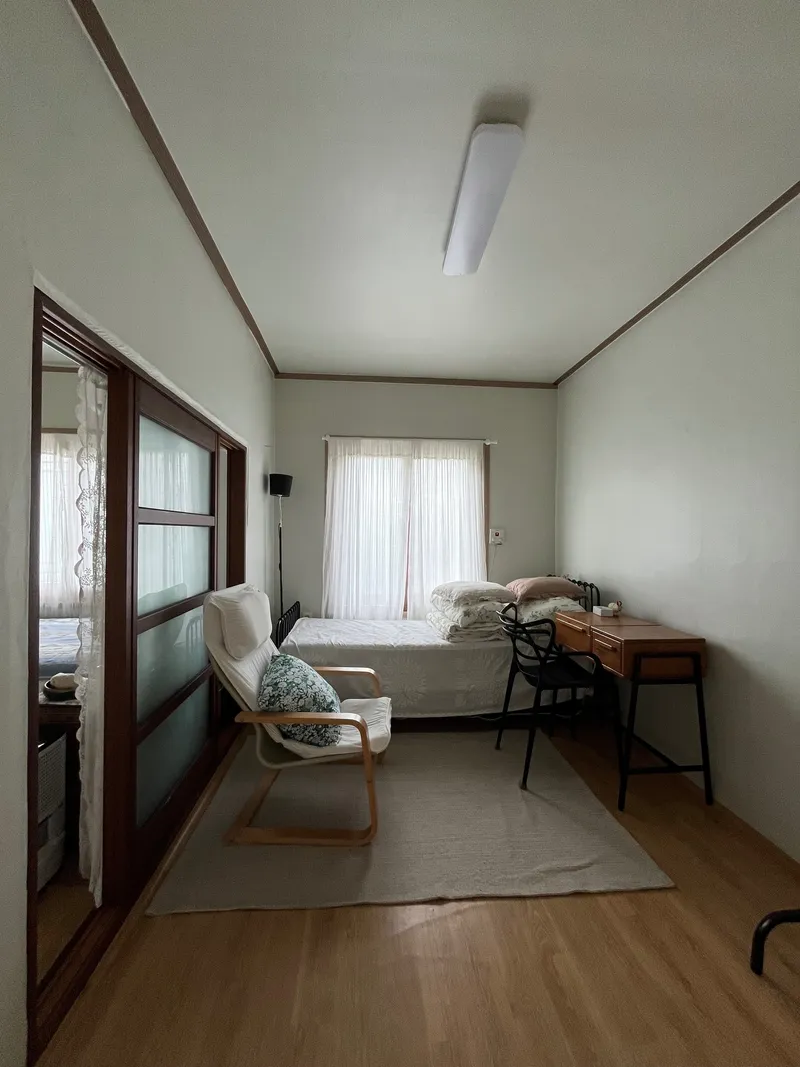 [Andeok, Seogwipo] Andeok-myeon Hwasun-ri Bookstore What Stay 2 16