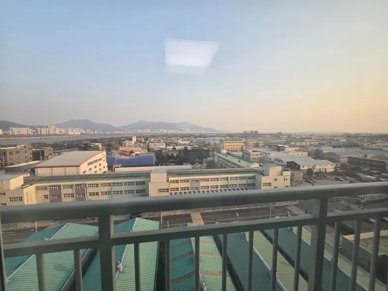 [부산 강서] 김해공항 최근접 15층 유일 아파트 고층 1107호 3