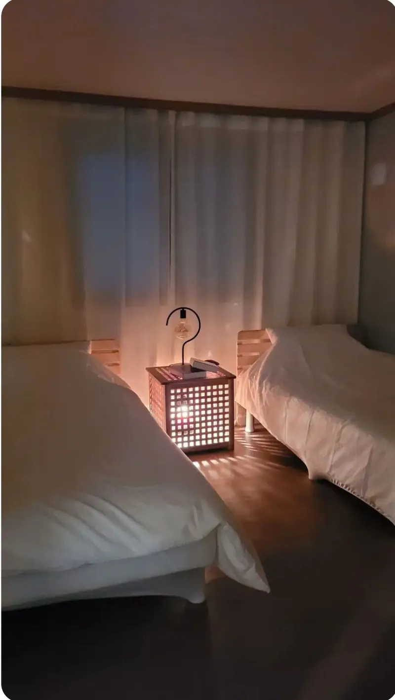 [Michuhol, Incheon] 5 minutes from Ganseok Station, a beautiful two-room large living room with a maximum of 4 people beam projector 2