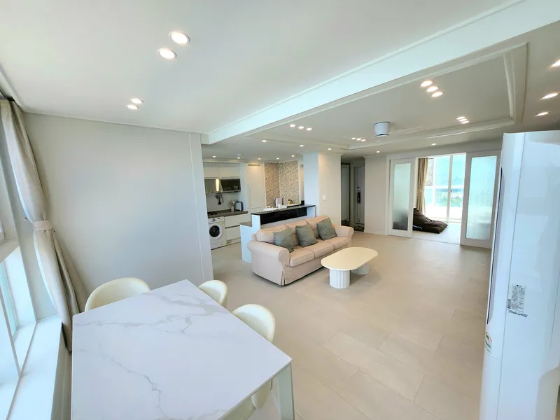 [Goseong] Unrivaled panoramic ocean view #Korea's only private beach apartment 13
