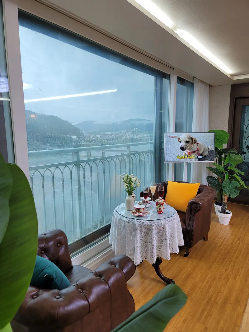 [Chuncheon][Chuncheon, Gangwon-do] Riverview Riverside Resort #Apartment embracing the Soyang River #Emotional accommodation #4 rooms, 56 pyeong 14