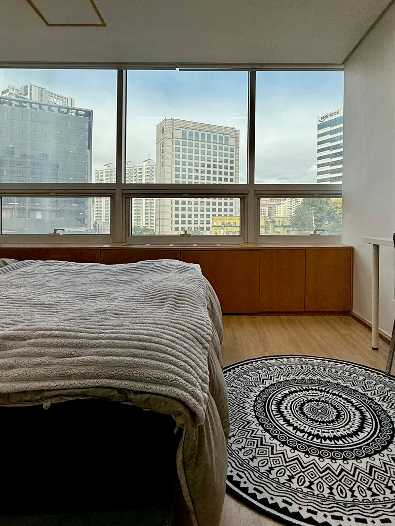 [Seodaemun, Seoul] Super-super-super station area with direct access from the subway station to the building 8