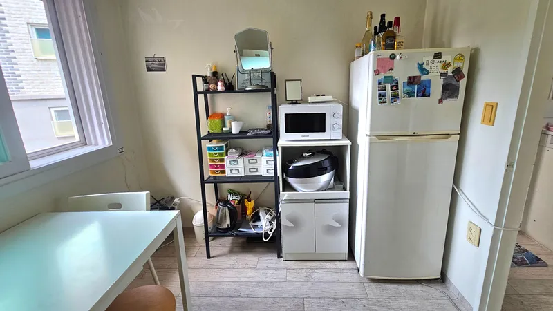 [Eunpyeong, Seoul] Room 3, well-lit, 15 minutes from Yeonsinnae, Hapjeong, Hongdae, and Jongno 7