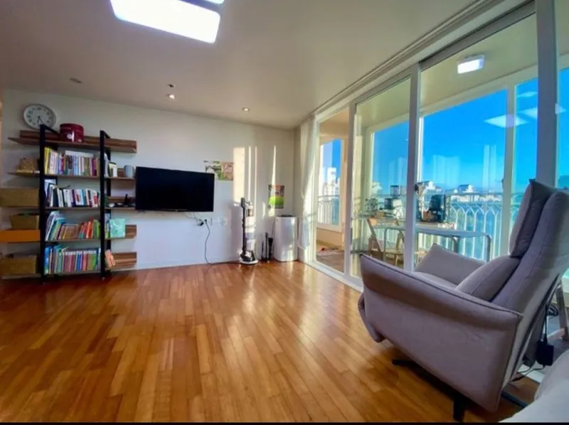 [Mapo, Seoul] Quiet mountain view near Sinchon and Hongdae Station 10