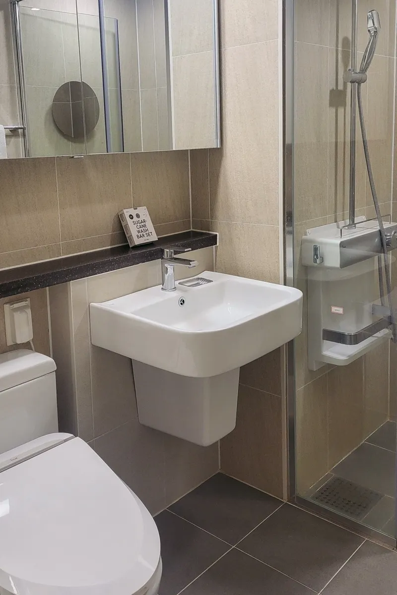 [Yangyang] Right in front of Dongsan Beach, 15th floor, perfect ocean view 1 second, two rooms 7