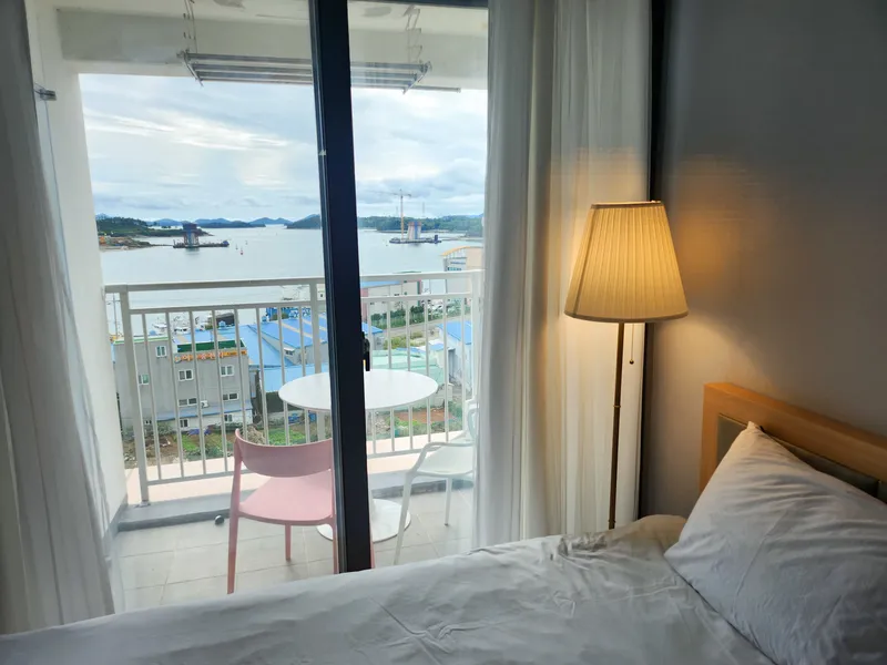 [Yeosu] Ocean View/Workation/10 Minutes to Tourist Attractions/Residence/Cooking/Full Options/Quiet/ 18