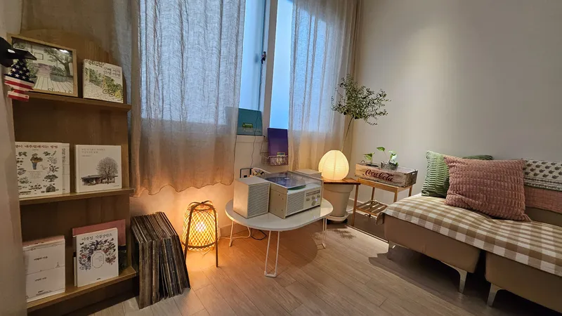 [Busanjin, Busan] 10-minute walk from Gaegeum Subway Station, 3-minute walk from Singaegeum Bus Stop 5