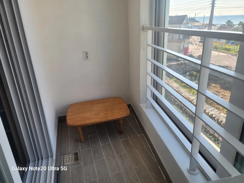 [Yangyang] 3-story building right in front of the beach, beach fishing village (2nd floor, room 202) bed 8