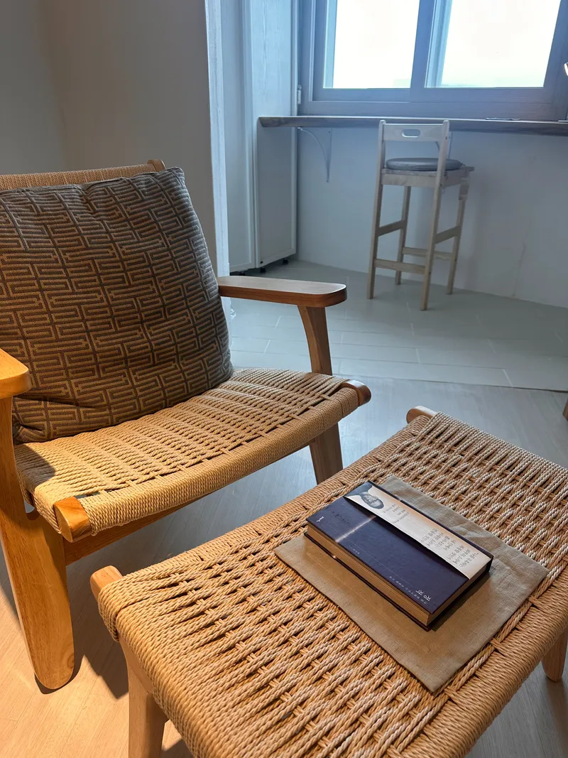 [Gangjeong-dong, Seogwipo] Luxury bedding, ocean view, cherry blossom view, convenient transportation, Olle Trail No. 2 3