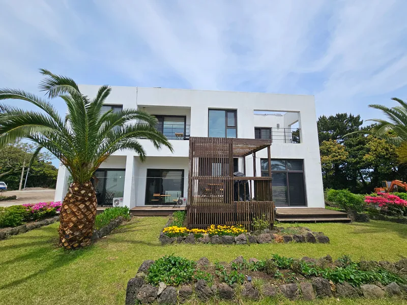 [Seongsan, Seogwipo] One-room house in the countryside with a beautiful garden and terrace, room 102 10