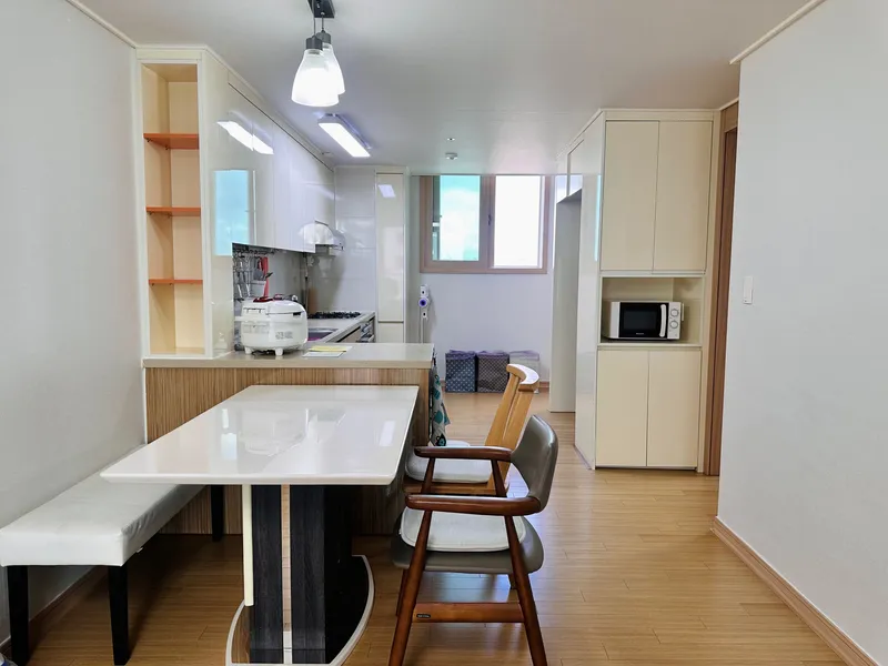 [Gunsan] Spacious and comfortable apartment 9