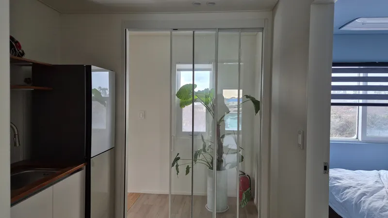 [Hangyeong, Jeju] A three-story detached house with a view of Chagwido Island and windmills. 12