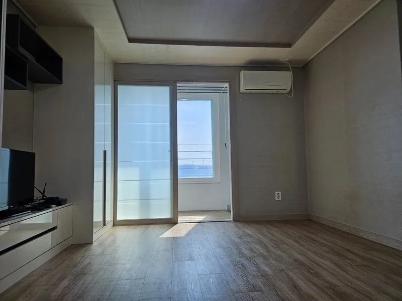 [Pyeongtaek] One-room, 305, 3rd floor, Tongbokcheon, next to Shindae Sports, 15 minutes from Pyeongtaek Station, Shelter 8 2