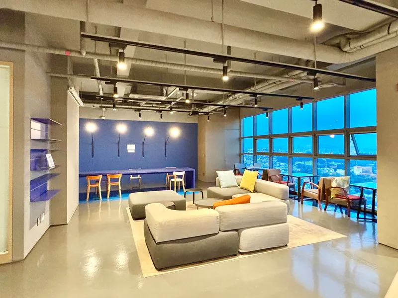 [Yongsan, Seoul][2 mins from Seoul Station] Fully furnished stylish room, free gym, free coffee, free study space 18