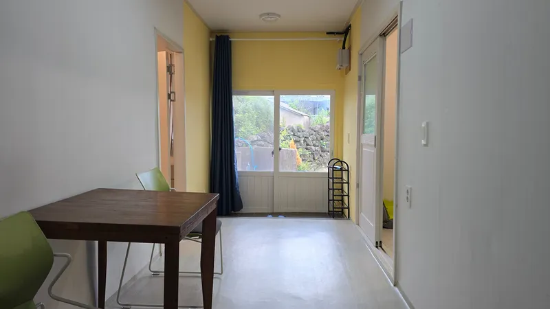 [Seongsan, Seogwipo][Seogwipo Private House] Farmhouse near the beach in Seongsan Seopjikoji Village 11