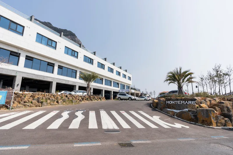 [Andeok, Seogwipo] The ultimate ocean view! Sanbangsan Mountain and the ocean at a glance! Stylish rooftop duplex house 5