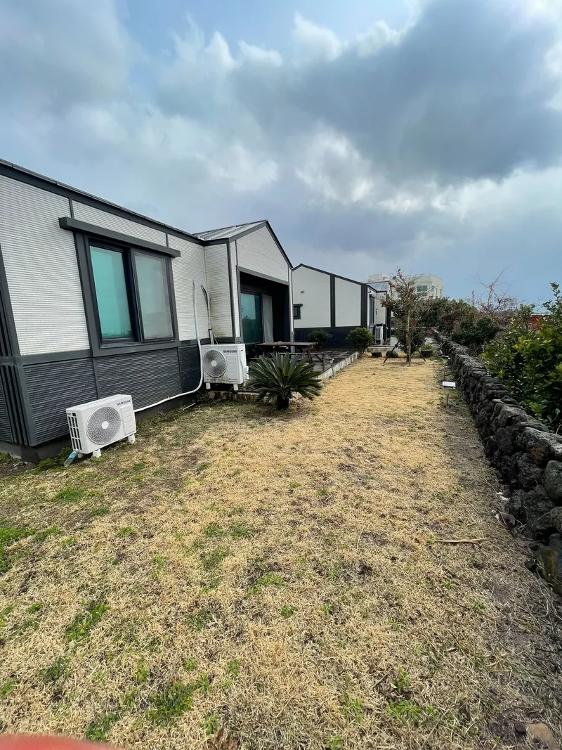 [Daejeong, Seogwipo] Dolphin View 3-minute Cut E (Shindori 22-pyeong independent house) 26