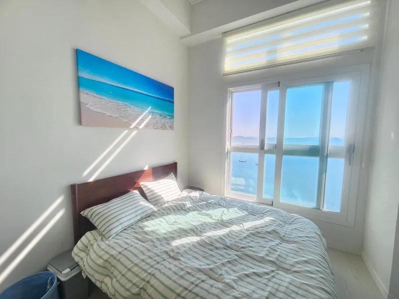 [Ansan] 28th floor officetel with ocean view bedroom on Banwol Island 21
