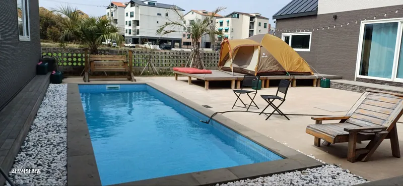 [Oedo 1-dong, Jeju][Jeju Oedo] Newly built two-story house with a swimming pool 8