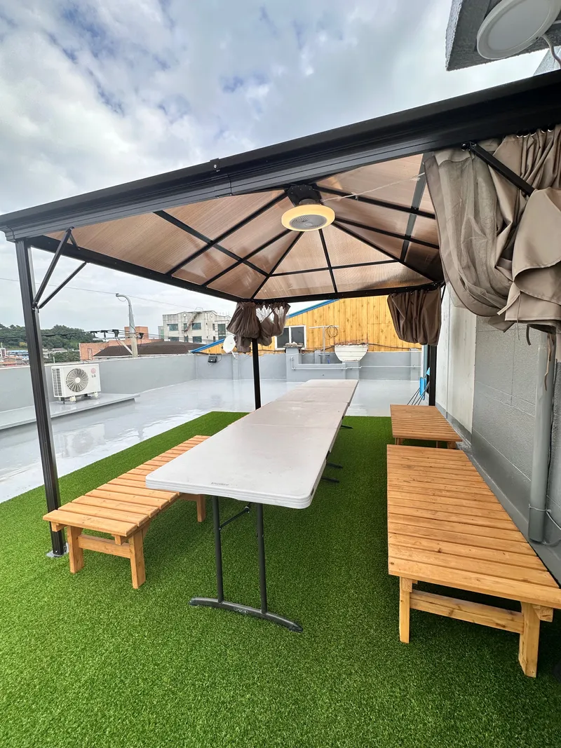 [Yesan][Yesan, South Chungcheong Province] Commercial-residential complex with a 3-story gazebo and barbecue area 19